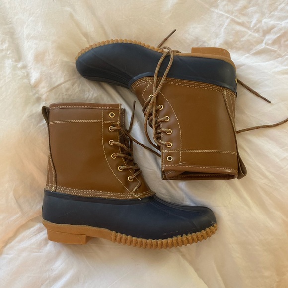 Snow boots - Picture 1 of 4